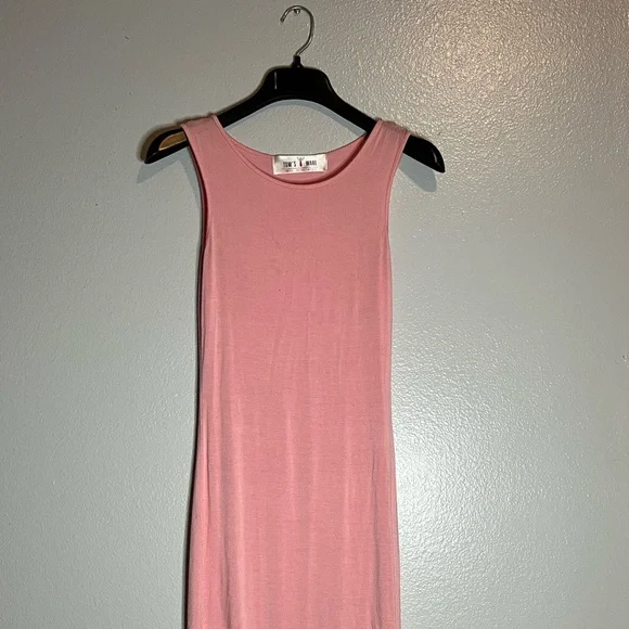 Casual Pink Midi Dress - Slim Fit - Picture 4 of 5